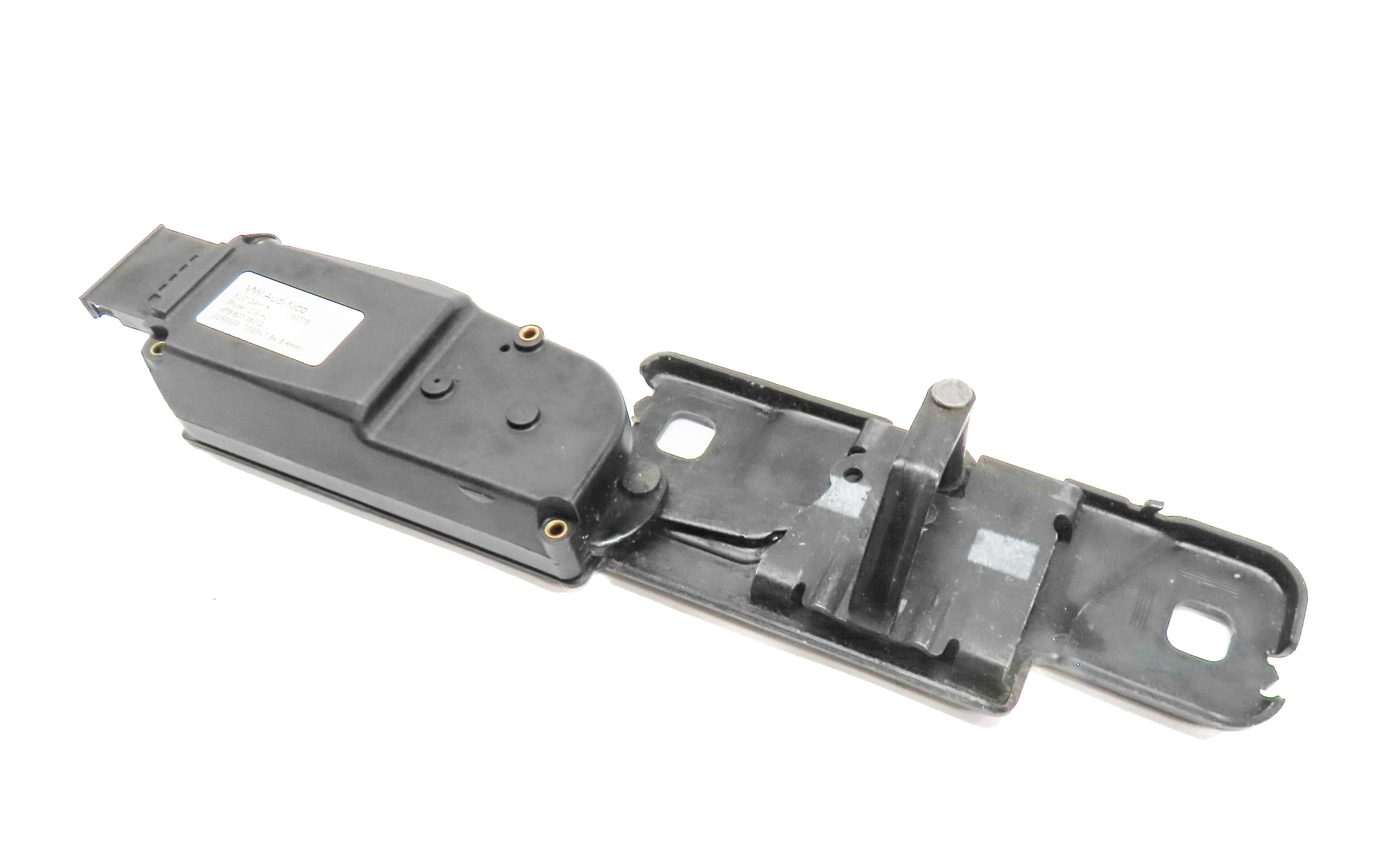 2015 AUDI Q5 (B8 8R) REAR TRUNK TAILGATE LIFTGATE HATCH LID LATCH STRIKER PLATE — exact item pictured